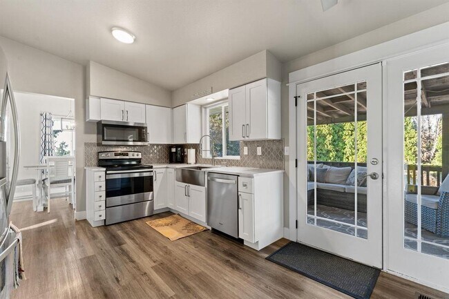 Foto del edificio - 4327 E 54th Ave