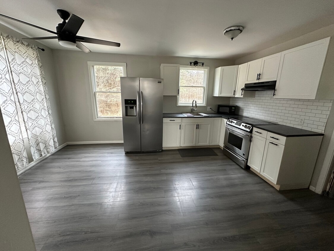 Foto del edificio - 8759 Stanton St