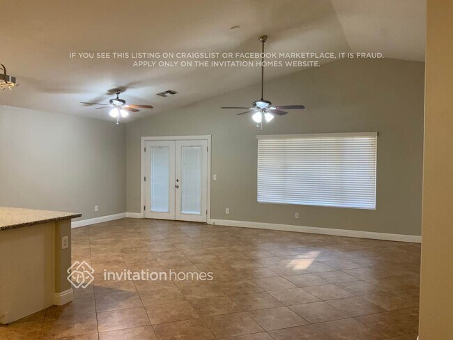 Foto del edificio - 1400 E Vernoa St