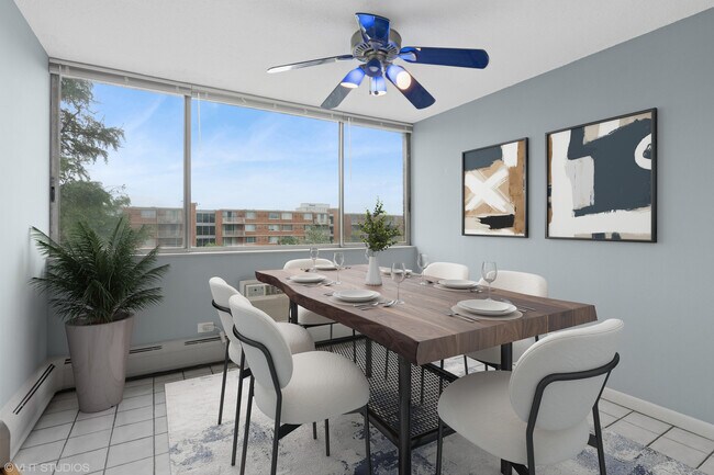 Foto del edificio - 2200 S Stewart Ave