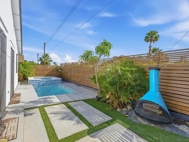 Building Photo - 53640 Avenida Rubio