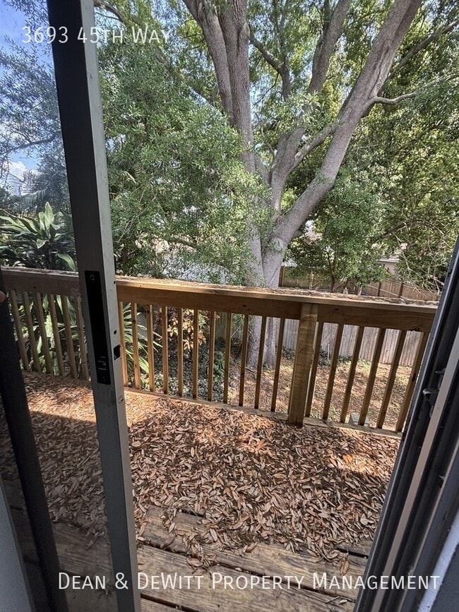 Building Photo - 2 Bed/1 Bath