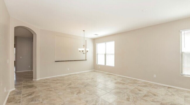 Foto del edificio - 4505 W Pleasant Ln