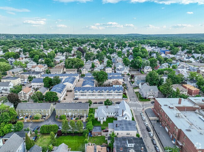 33-51 Alder St - Fieldstone Crossing