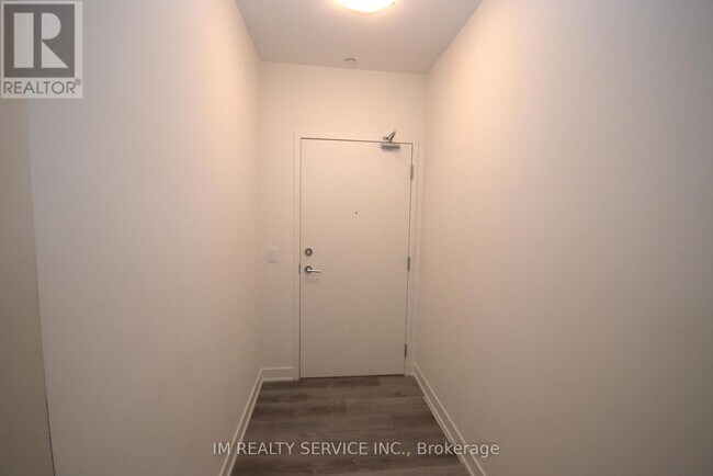 Photo du bâtiment - 110 Fergus Ave