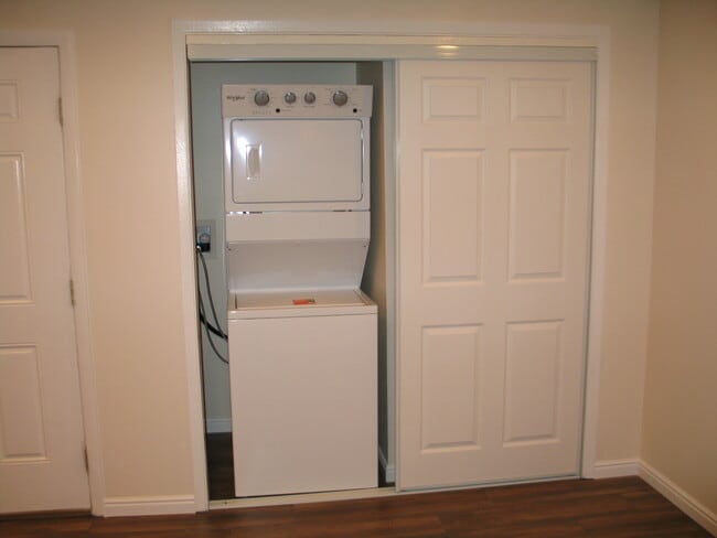 Building Photo - 5700 S 900 E