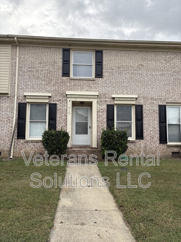 Building Photo - 410 Kirkcaldy Ct