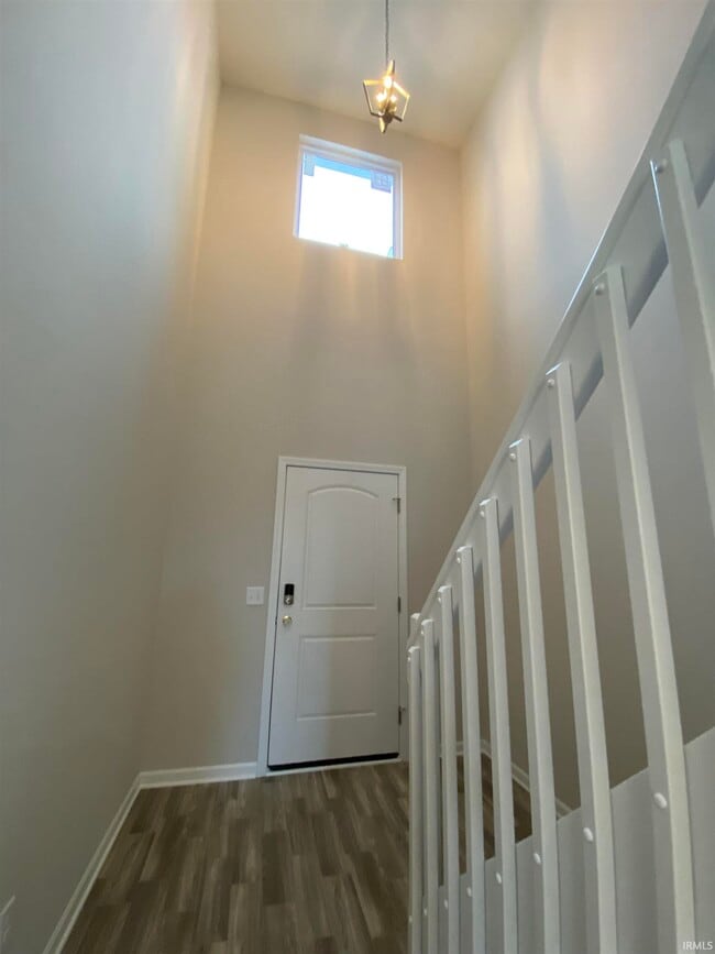Building Photo - 3589 Canal Square Dr