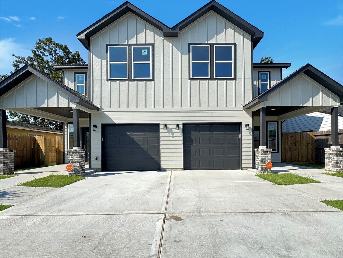 Foto principal - 5427 Bellfort Ave