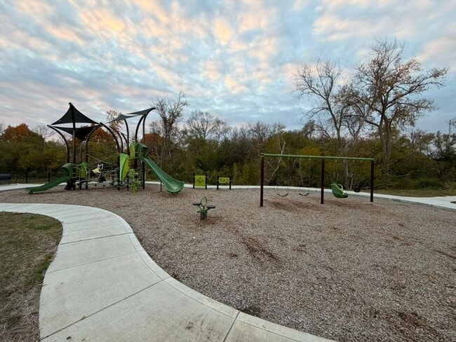 Building Photo - 2016 Yellowstone Blvd