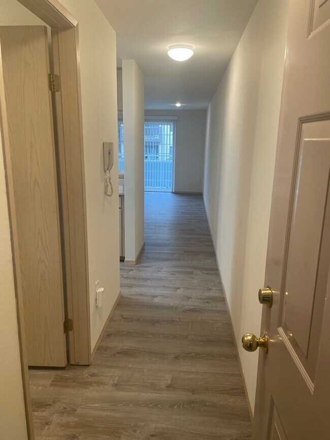 Entryway - 2228 Eastlake Ave E
