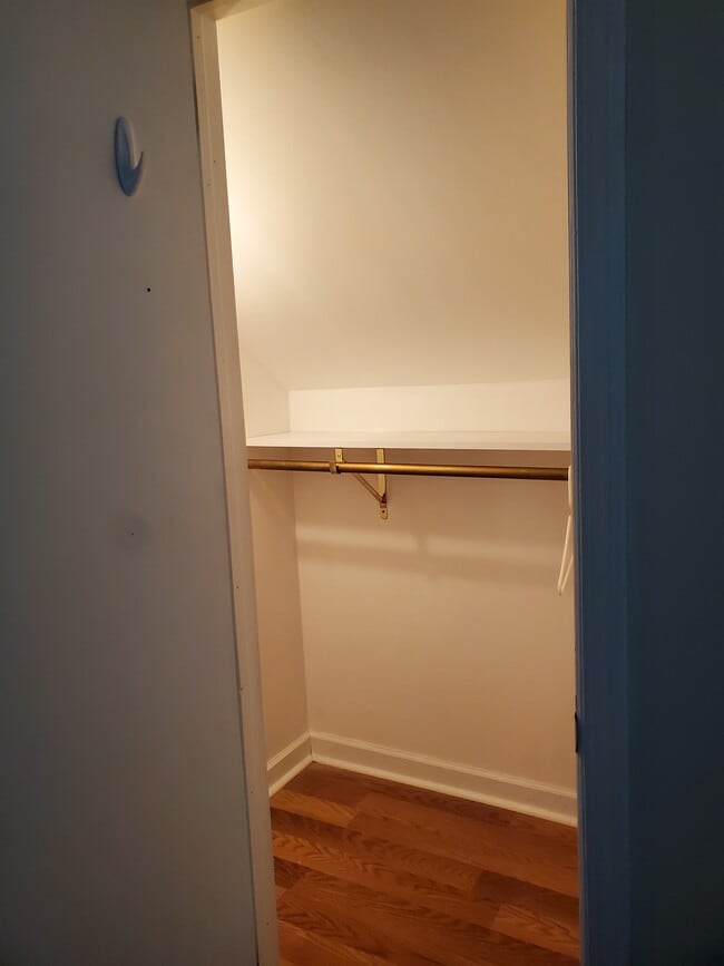 Building Photo - 176 Kakeout Rd