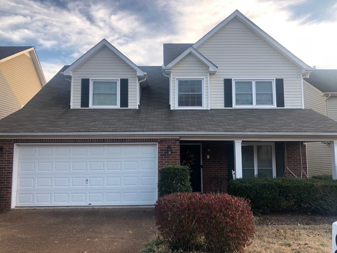 Primary Photo - 8004 Penbrook Dr