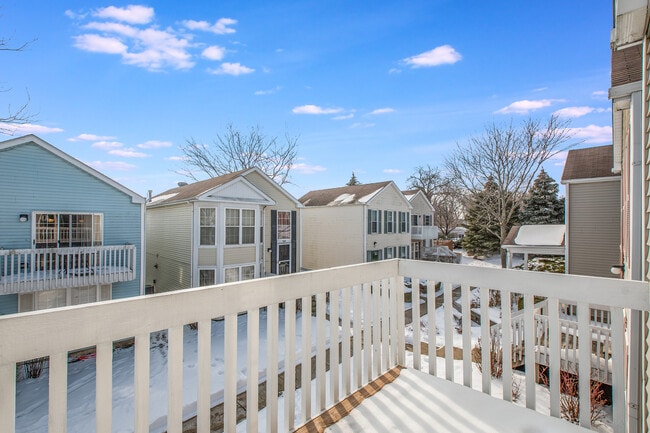 Building Photo - 897 Symphony Dr