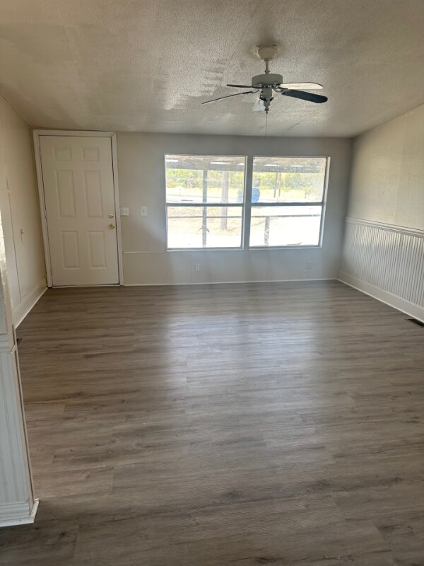 Building Photo - 3233 Eddy Gatesville Pkwy