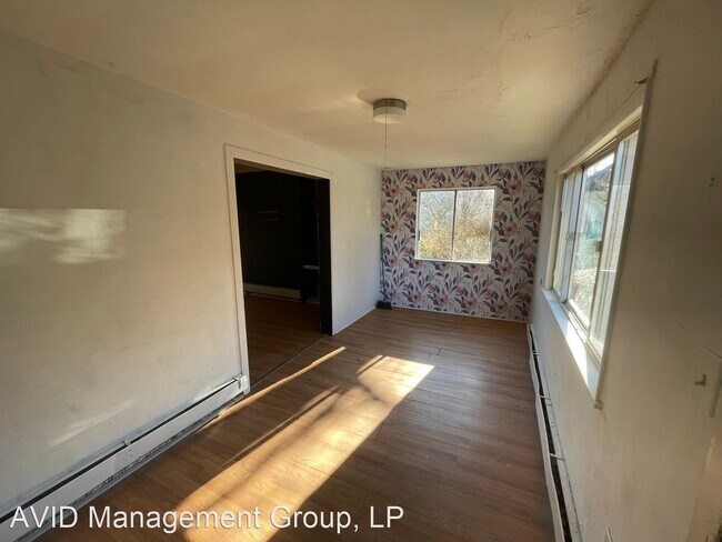 Building Photo - 3 br, 1 bath House - 132 Westfield Ave