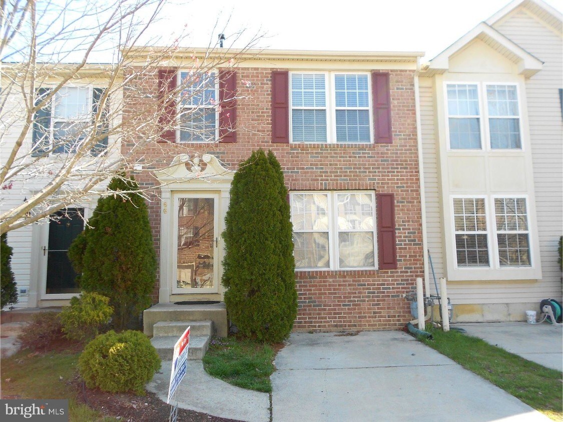 Foto principal - 66 Clemens Ln