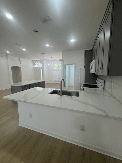Building Photo - 12773 Quincy Bay Dr
