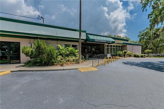 Foto del edificio - 2127 Scotland Dr