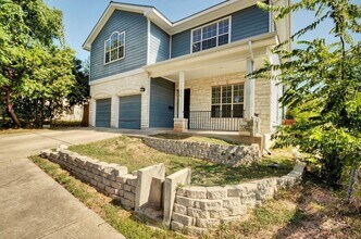 Building Photo - 610 Maiden Ln