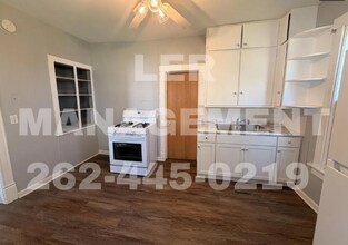 Building Photo - 2112 53rd St