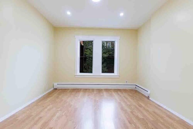 Building Photo - 3 Ridgley Pl