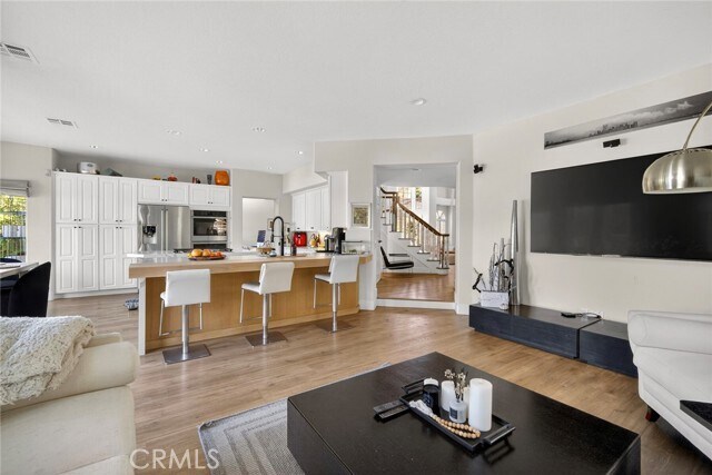 Foto del edificio - 24201 Rue De Cezanne