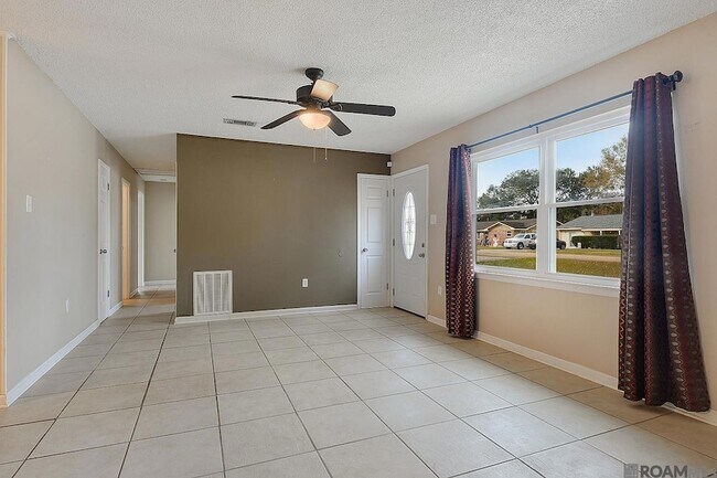 Building Photo - 1878 Denver Dr