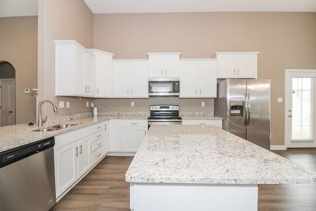 Foto del edificio - Now Leasing a 4-Bedroom 3 Bath Home In Hor...