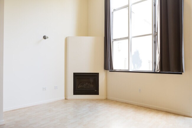 Building Photo - 673 Brannan St