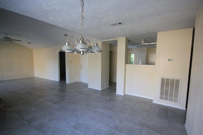 Foto del edificio - 24002 Silversmith Ln