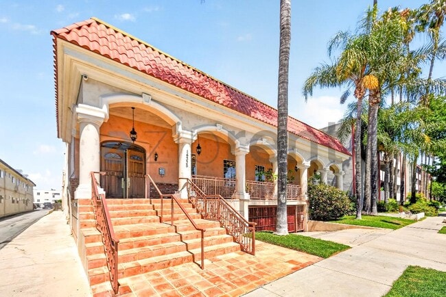 Foto del edificio - 14335 Huston St