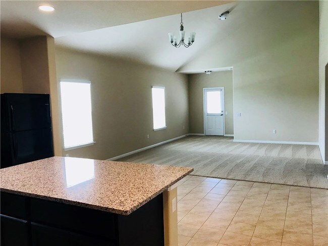 Building Photo - 1532 Maier Dr