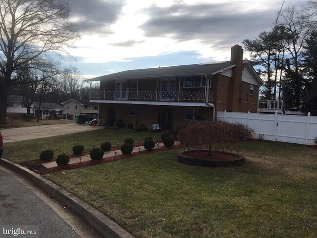 Foto del edificio - 7309 Sheffield Dr