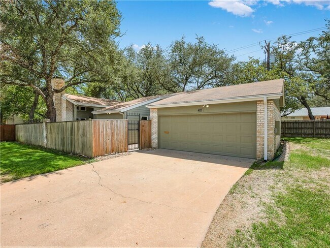 Building Photo - 4111 Ridgeline Dr
