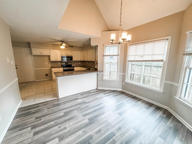 Foto del edificio - 3945 Windyke Dr