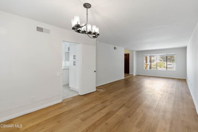 Building Photo - 217 Smoke Tree Ave