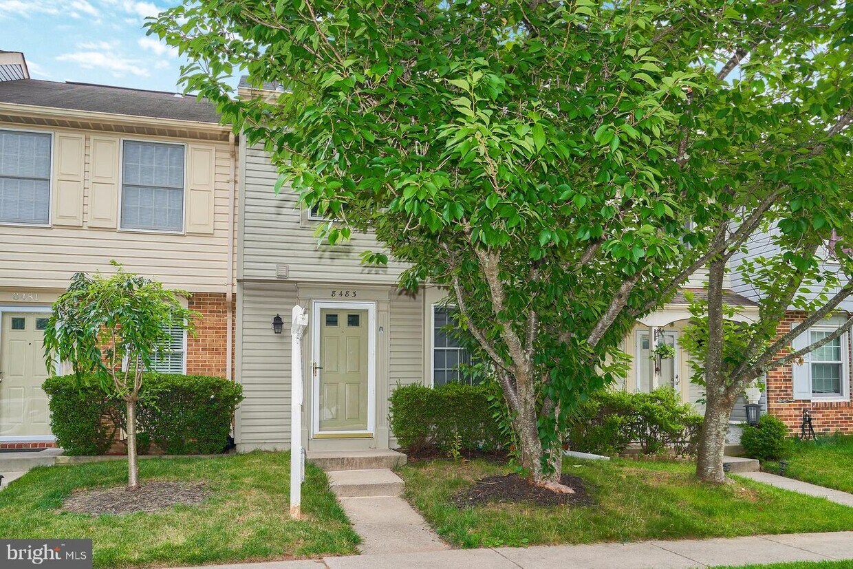 8483 Aurora Ct, Lorton, VA 22079 Townhome Rentals in Lorton VA