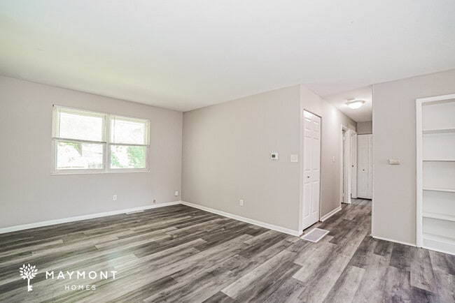 Building Photo - 1526 Burley Dr