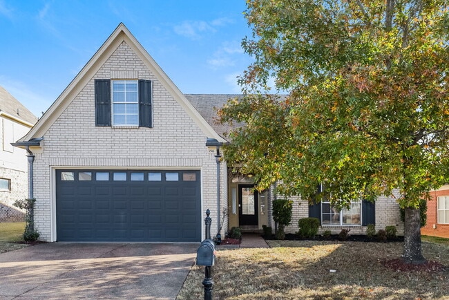 Building Photo - 1516 Sawmill Creek Ln