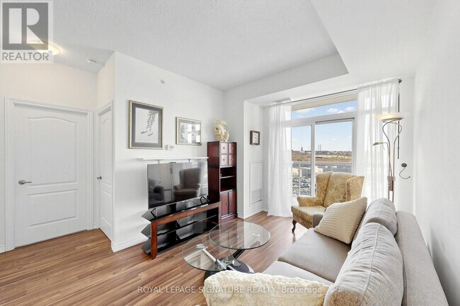 Photo du bâtiment - 8323 Kennedy Rd