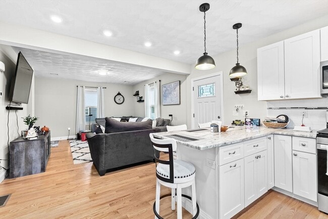Building Photo - 57 Buffum St