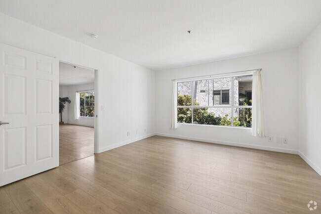 2 habitaciones, 2 baños - 1200 pies cuadrados - Dormitorio - 939 Palm Avenue