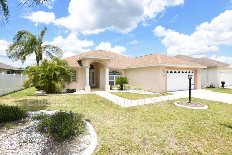 Primary Photo - 2620 Pine Valley Dr