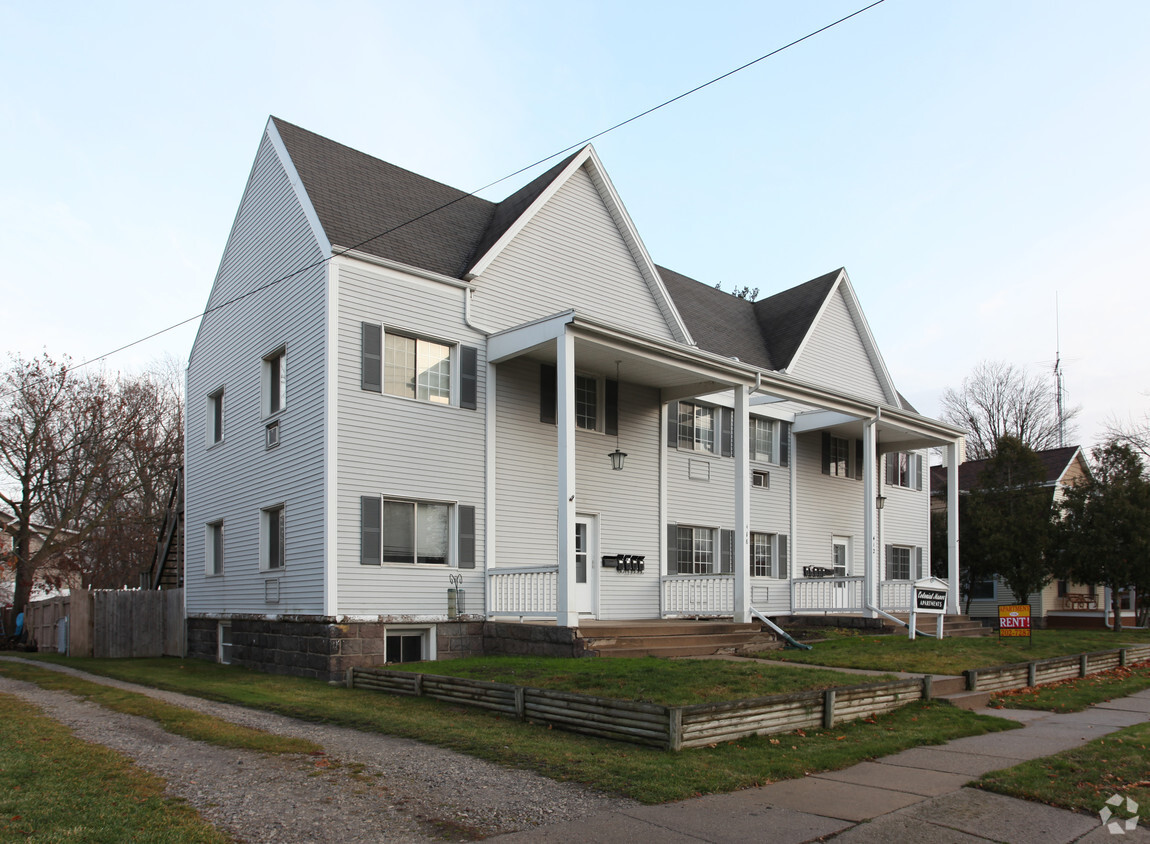 Building Photo - 412-418 N Clinton St