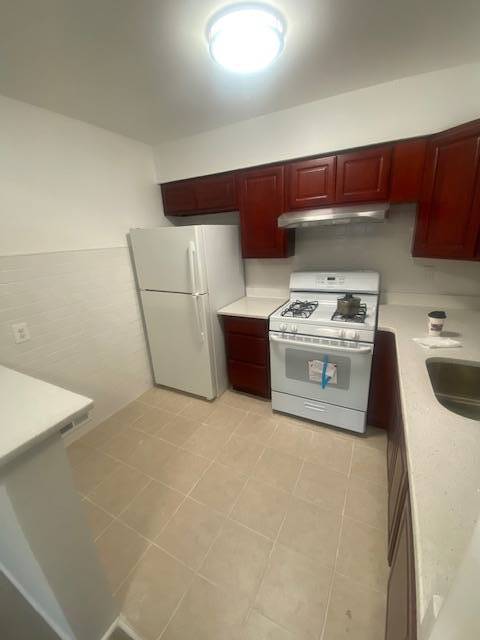 Foto del edificio - 428 Castle Hill Ave