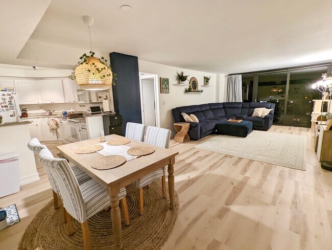 Foto del edificio - 3031 N Ocean Blvd