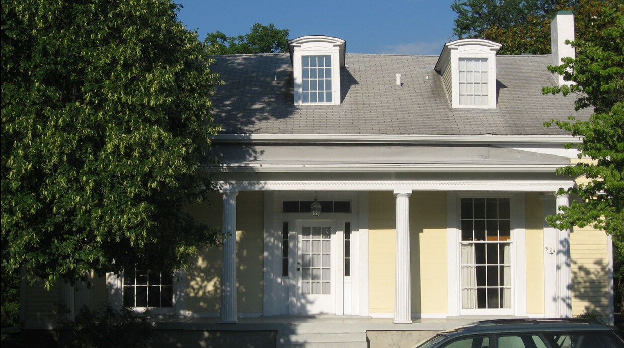 Primary Photo - 904 S 4th St