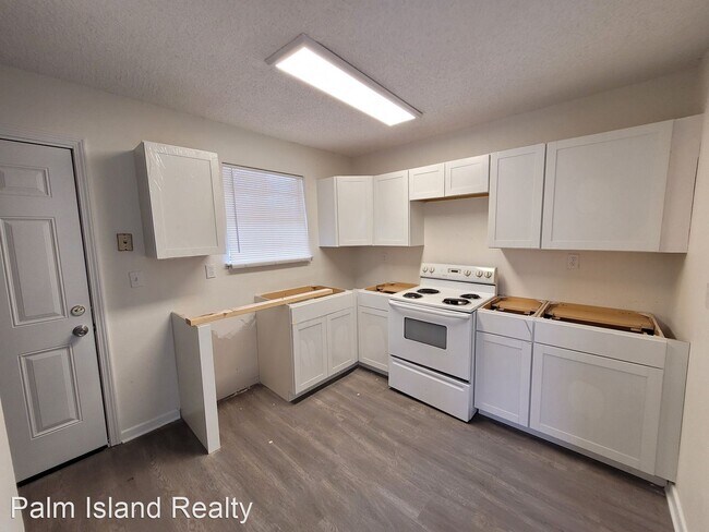 Building Photo - 2 br, 1 bath House - 706 Lambert St