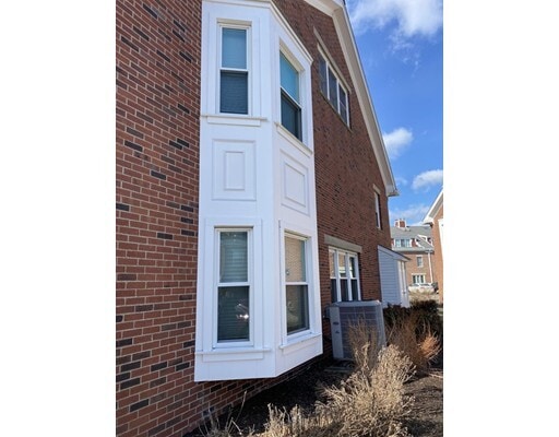Building Photo - 146 Quincy Shore Dr